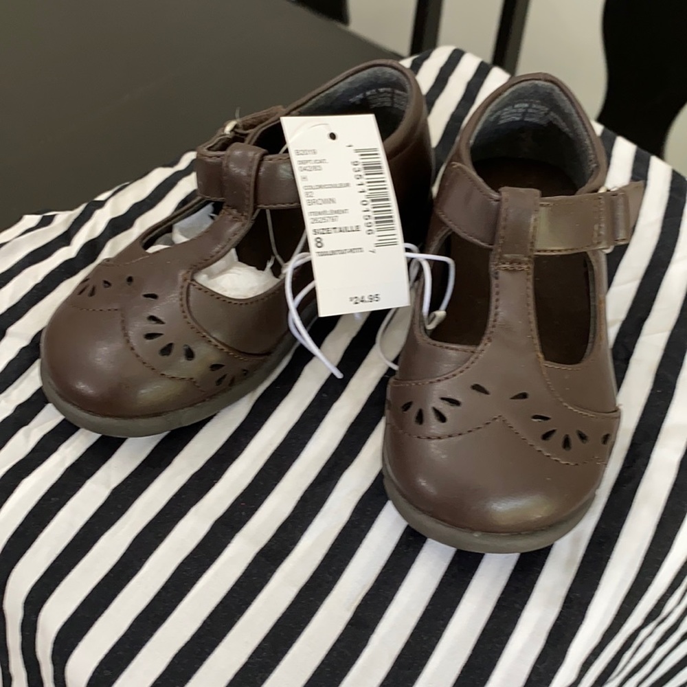 Brown T-strap dress shoes 8T
